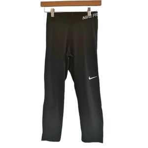 Nike Pro | Black stretch capri leggings swoosh logo women’s size small
